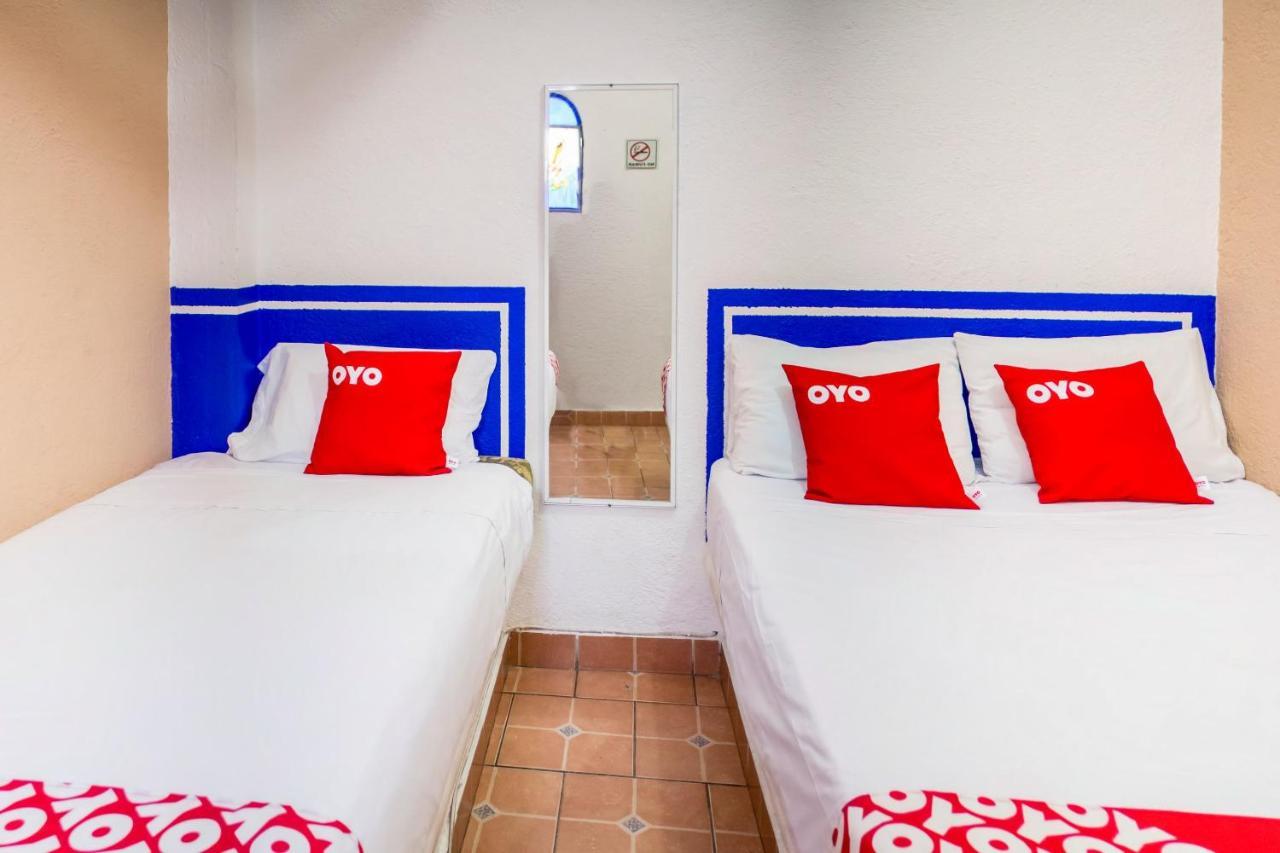 Hotel Isis Сиуатанехо Екстериор снимка